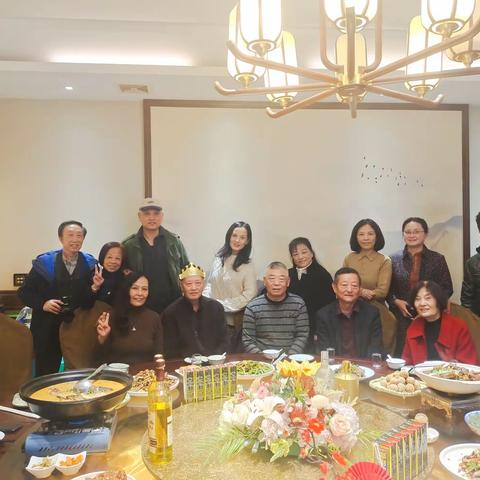 2023.3.16日，今天是你的七十岁生日，家人们欢聚一堂，祝你老当益壮。健康长寿！