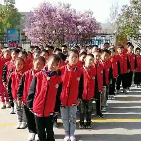 丁香花开，舞赞党恩————胜利中路小学“丁香花下颂党恩”二年级系列活动