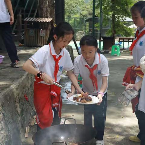 贵阳市乌当区新天一小“探究自然奥秘，感悟劳动魅力”研学旅行活动