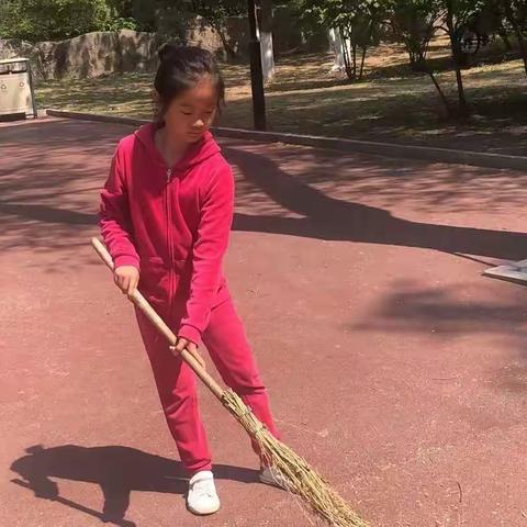 五·一《国际劳动节》劳动勤于手，美德践于行