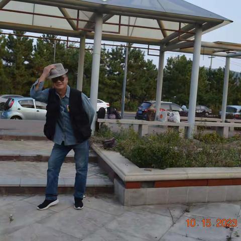 金秋十月桂花香，结伴相约五阳湖