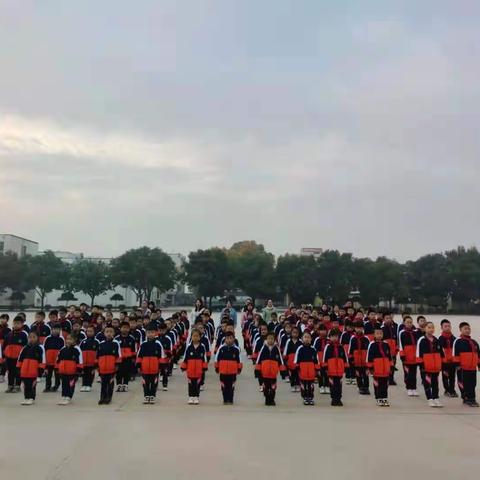 侯马通盛小学  “快乐校园  成长沃土”