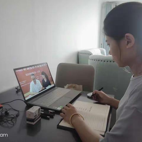 以梦为马 不负韶华——记舜王初中优秀教师韩惠茹