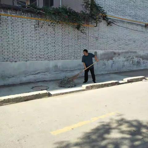 区残联积极开展第一百二十二个“路长制”活动