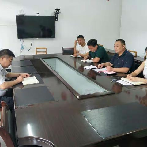 文峰办事处扶贫工作队迅速传达贯彻区结对帮扶脱贫攻坚工作第四次推进会精神