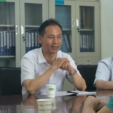 区人大主任纪保民，区委常委、组织部长申健民到椹涧乡宁庄村调研指导结对帮扶工作