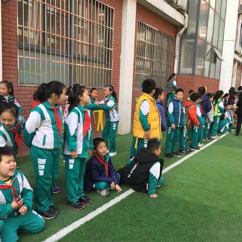 我是足球少年，争做实小健儿！