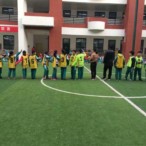 实小足球少年，共燃冬日运动火焰！