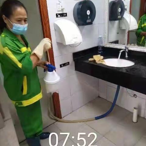 碧玲街道公园绿化管养日常工作动态