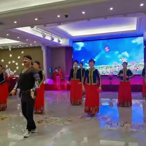 深圳市第八届新疆舞联谊会