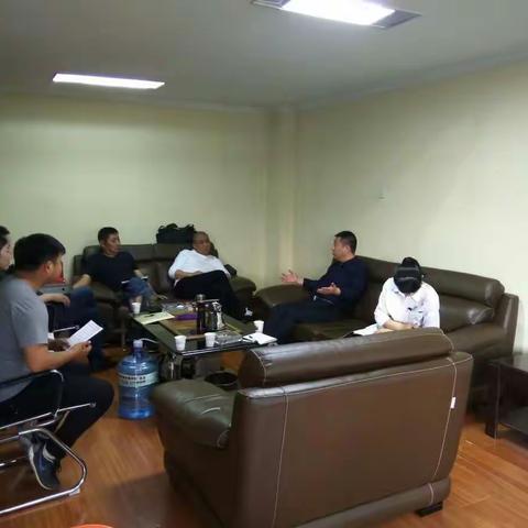 新城区城管局张宏智副局长对我区重点清运企业进行走访调研