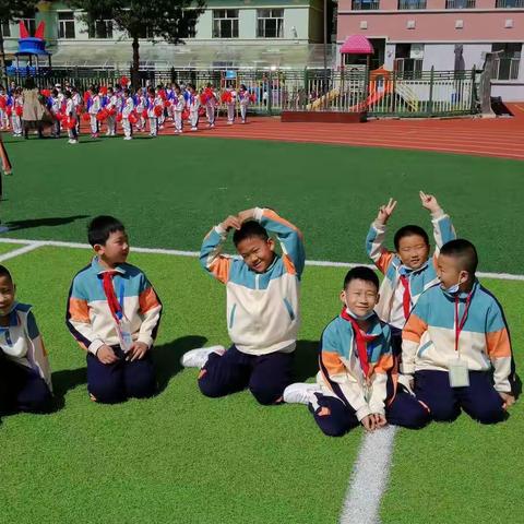 加区一小二年四班  刘丰恺  学期总结