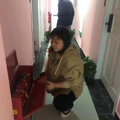 广济桥社区对辖区开展安全隐患排查