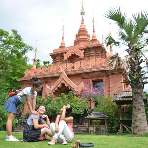 曼听游～有一种感情叫闺蜜——是自己选的亲人！
