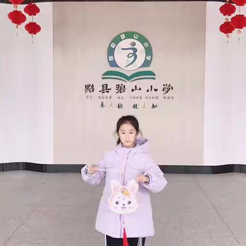 飞雪迎春归，爆竹送年到