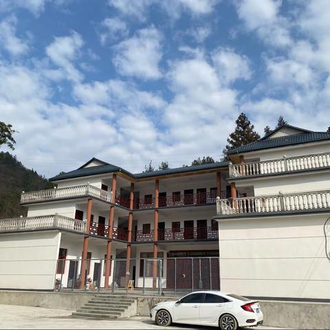 我们的钟家大院