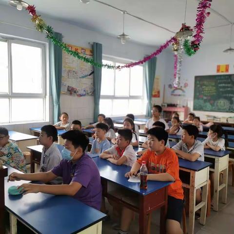 灯塔路小学天文社团课