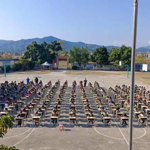 注重积累，夯实基础，提升能力 一一大岗镇莫屋教学点举行语文、数学、英语基础知识竞赛活动