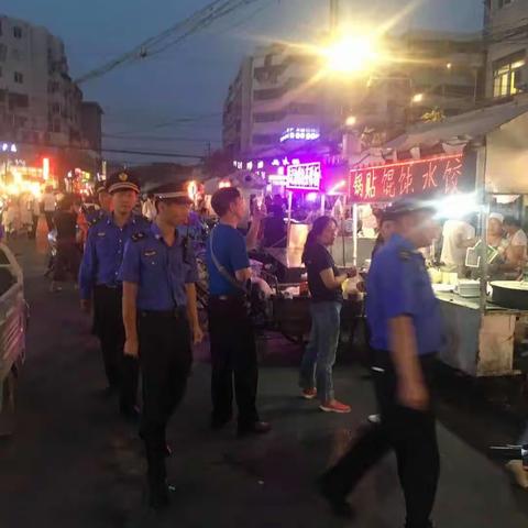 加强夜市管理 维护城市环境