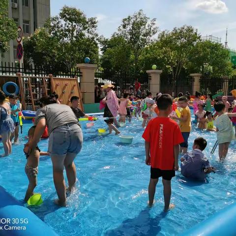 中泰锦城幼儿园“泡沫之夏”水上派对!