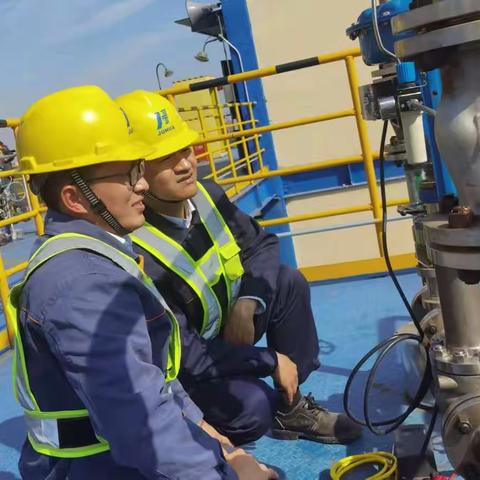 加班加点抢进度，全力以赴赶工期