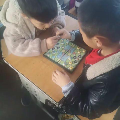 “棋”乐无穷—姬磨小学棋艺社团