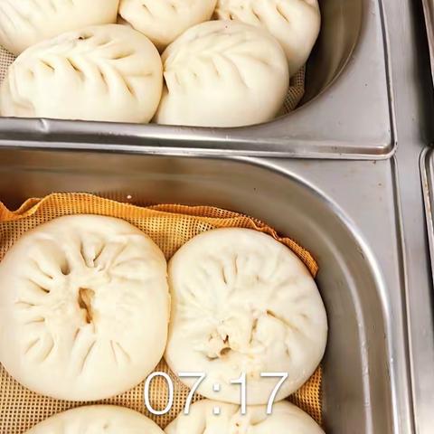 望京移动项目，周一例会，以及食品过期自查，防止燃气泄漏隐患自查，灭火器，灭火毯安全培训，和闭餐水电气关闭