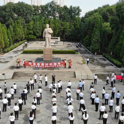 “传承是最好的缅怀”—雷锋因公殉职60周年追思会暨杨擎宇捐赠雷锋铜像仪式