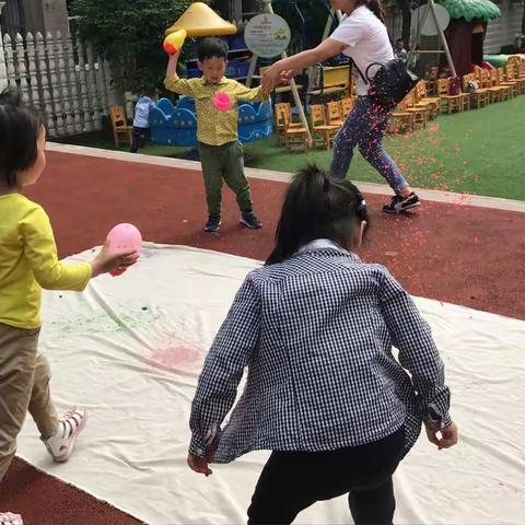 涪陵城区第三幼儿园 小二班小三班“运动一夏”亲子活动