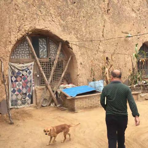 隰县脱贫攻坚领导组督查局对全县“百日进百村入万户”反馈问题整改情况进行督查