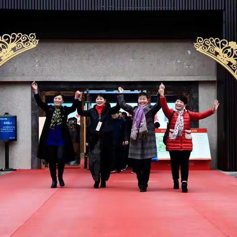 大祥区老年大学音乐四班，2018年下学期户外活动纪实