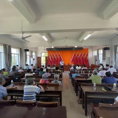 红明居组织开展学习海南自贸港法主题教育