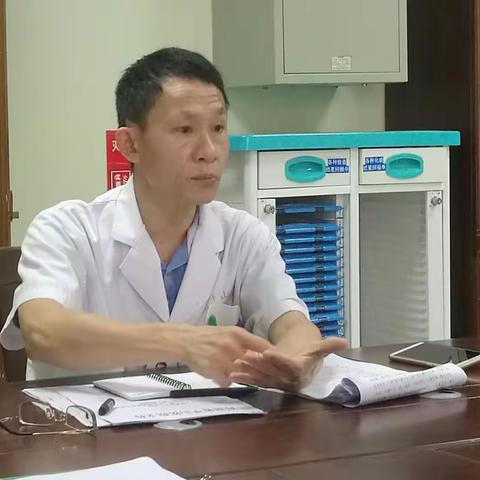 心理科认真学习“12号文件”重要指导意见