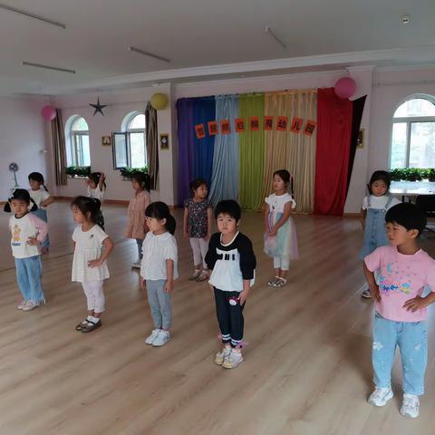 智慧熊启翰苑中二班上学期第二周精彩回顾