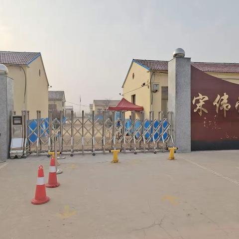 沧县崔尔庄镇臧小庄小学青蓝工程师徒结对共成长纪实活动