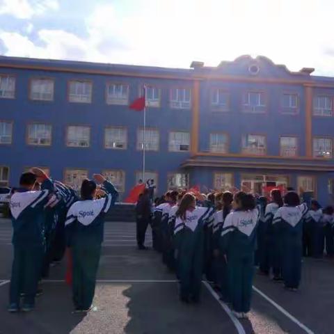 2017年首山站村小学＂红领巾，我为你自豪！＂少先队入队仪式