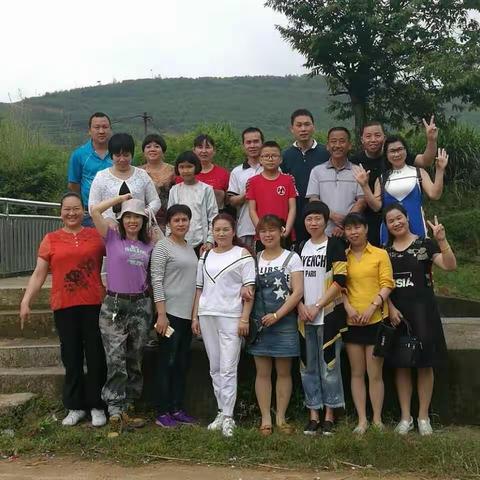 平陵24班，我们是相亲相爱一家人！