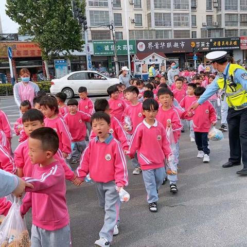 走进超市，感受生活———育红幼儿园逛超市社会实践活动