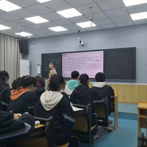 以研促教先行示范——记岳阳市高中政治新高考新教材科教学建模活动