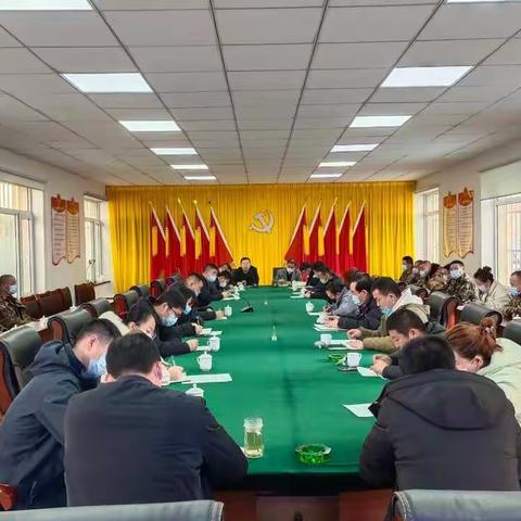 小市镇迅速贯彻落实全县森林防火暨秸秆禁烧工作会议精神
