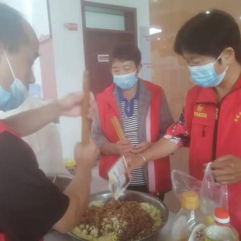 【尚善水城】黄花染双鬓，重阳寄深情‖情暖水城走进道口铺街道高马社区。2022——（101）