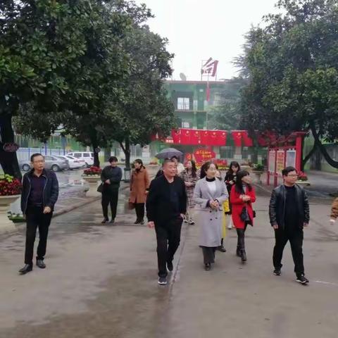 一手好字天天练 —— 南召县城关二小教师赴方城县赵河三小学习通用格练字成功经验