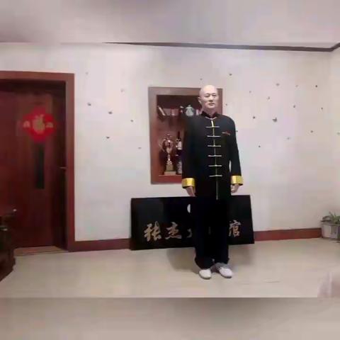 顺便普及一下陈氏太极拳老架一路和老架二路[微笑][抱拳]很多学员在刚开始学习陈氏太极拳时，不明白何为老、