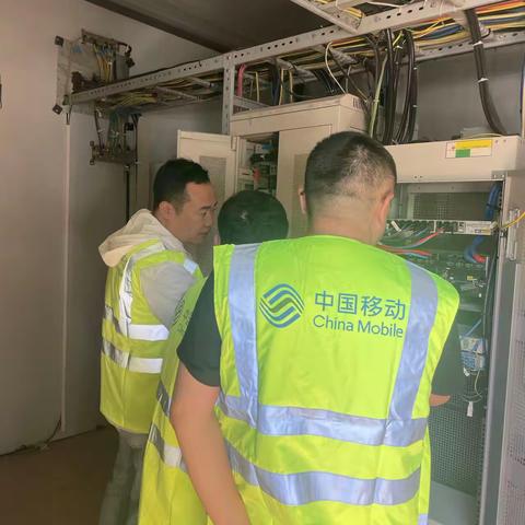 网络部现场指导昆区分公司近期开展的网络工作