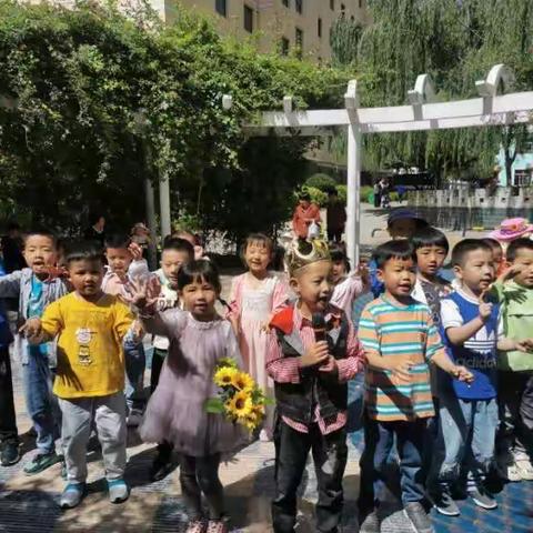 【园所动态】银河小区幼儿园银河班音乐活动《森林演唱会》