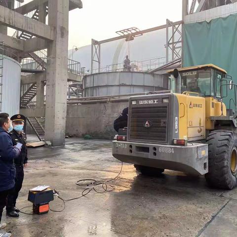 执法支队检查莲湖区和高新区部分企业落实重污染天气二级响应措施情况