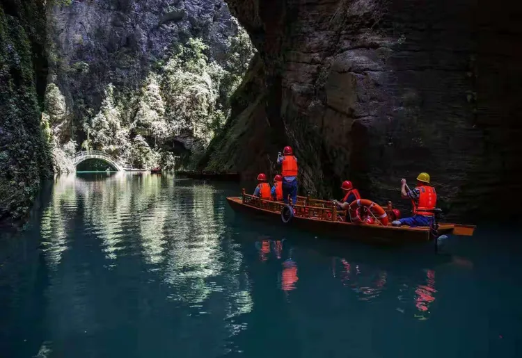 恩施土家族苗族自治州鹤峰县