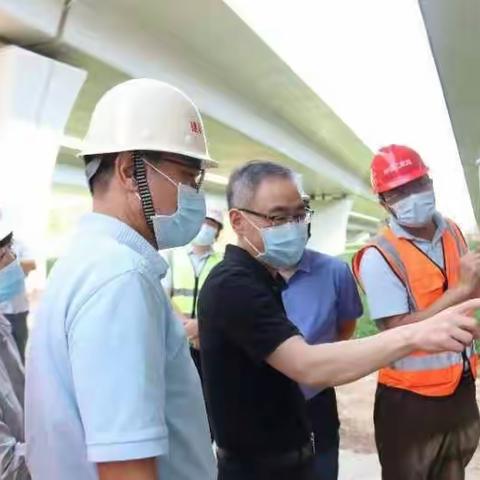 丽巍副局长赴盐港东立交工程开展疫情防控及安全生产专项督查检查