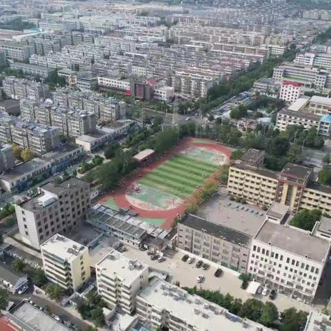 东岳中学2023级9班军训汇演