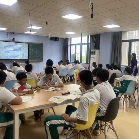 【美侨英语】寓教于乐，培养能力——记海南华侨中学美丽沙分校英语组教研活动